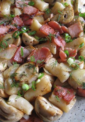 A picture of Ukrainian Dumplings with Bacon & Mushrooms.