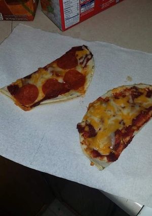 A picture of Quesadilla pizza.