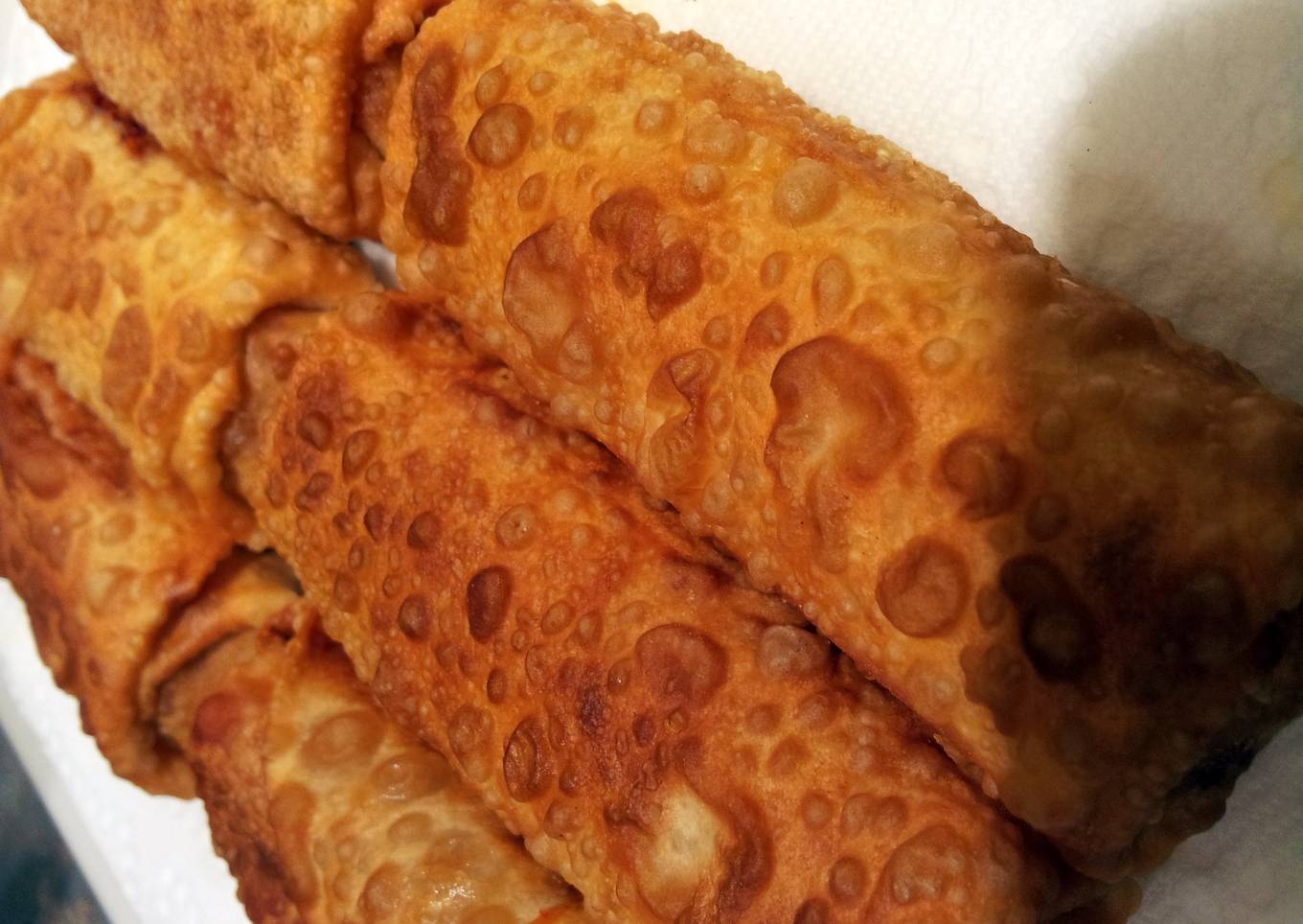 Pizza Egg Rolls