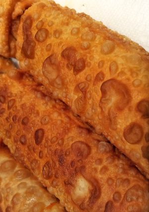 A picture of Pizza Egg Rolls.
