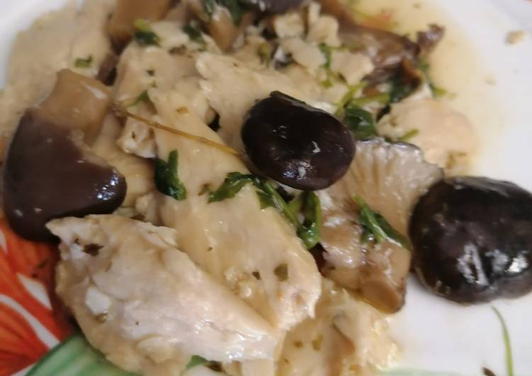 114. Heura con setas y finas hierbas