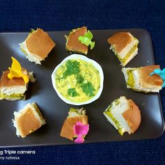 A picture of Masala pav served with besan chutney.