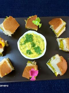 A picture of Masala pav served with besan chutney.