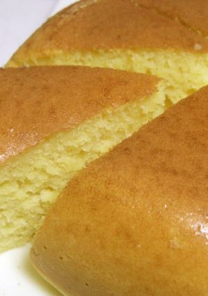 A picture of Easy Tofu Chiffon Cake Made in a Rice Cooker.