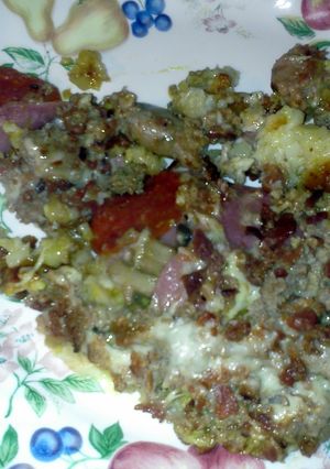 A picture of meatlovers casserole.