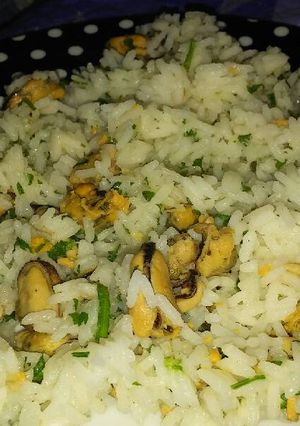 Una foto de Mejillones con arroz