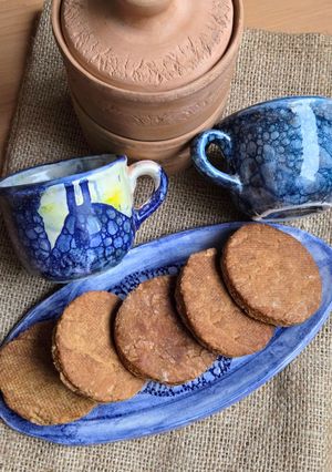 Una foto de Galletitas de miel de la feria de mi tierna infancia 🍯 Galletas de miel tipo de panadería retro 🍯