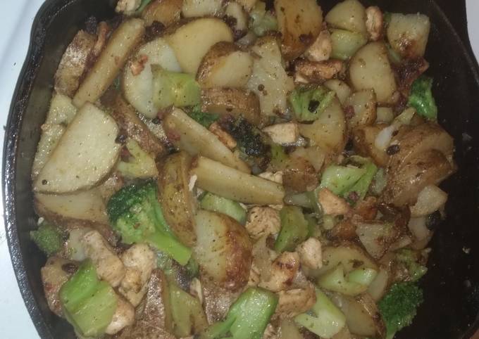 Recipe of Favorite Potatoe chicken and broccoli mix!