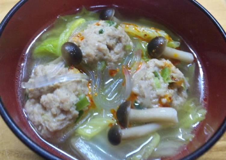Recipe of Award-winning Fluffy Meatballs &amp; Chinese Cabbage Soup