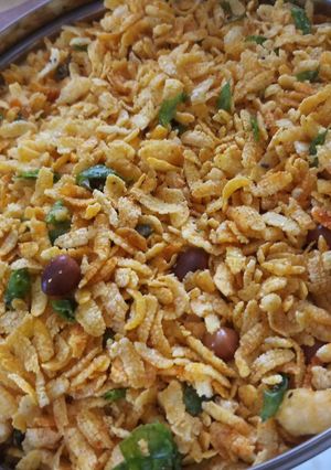 A picture of Poha makhana namkeen.