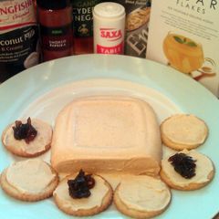 A picture of Vickys Coconut Milk 'Cheddar' Cheese, GF DF EF SF NF.