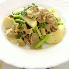 A picture of Turnip & Pork Belly Curry Stir-fry.