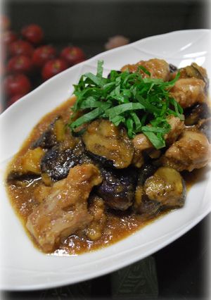 A picture of Fried Eggplant and Chicken with Mizore Sauce (Namban-style).