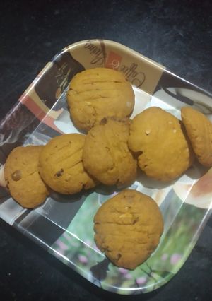 A picture of Dry fruits cookies.