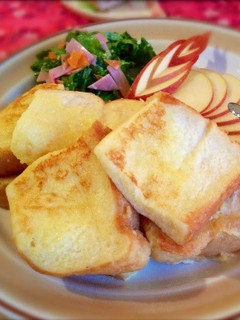 A picture of French Toast: The #1 Cafe Item.