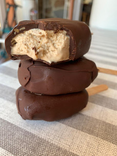 Una foto de Mini Magnum de crema de ron casera