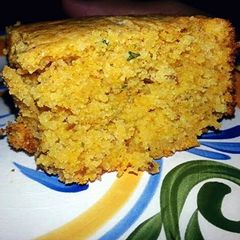 A picture of Chili Bean Chili CornBread.