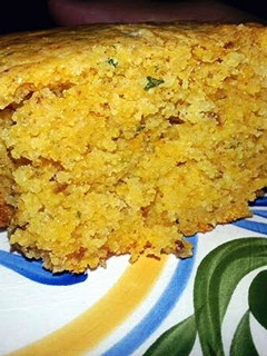 A picture of Chili Bean Chili CornBread.