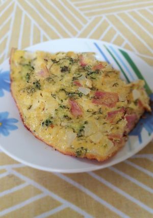 Una foto de Tortilla de Huevo 🥚 con Brócoli 🥦