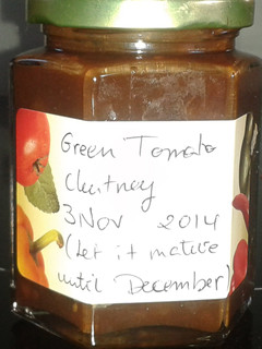 A picture of Green tomato chutney.