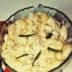 Pasta alfredo A picture of Pasta alfredo.