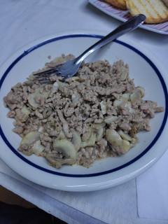 Una foto de Champiñones con carne picada