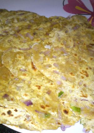 A picture of onion parathas.