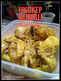 Foto resep Ayam Ungkep Bumbu Kuning