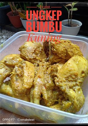 Foto resep Ayam Ungkep Bumbu Kuning