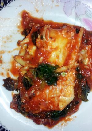 A picture of Spinach & cheese ravioli bake.