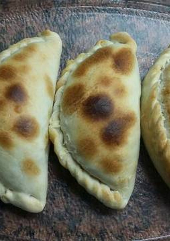 Una foto de Empanadas de carne muy jugosas y sabrosas, con un toque salteño