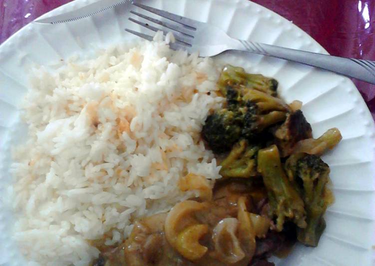 Steak with Broccoli and Rice
