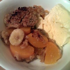A picture of Vickys Easy Banana & Peach Crumble, GF DF EF SF NF.