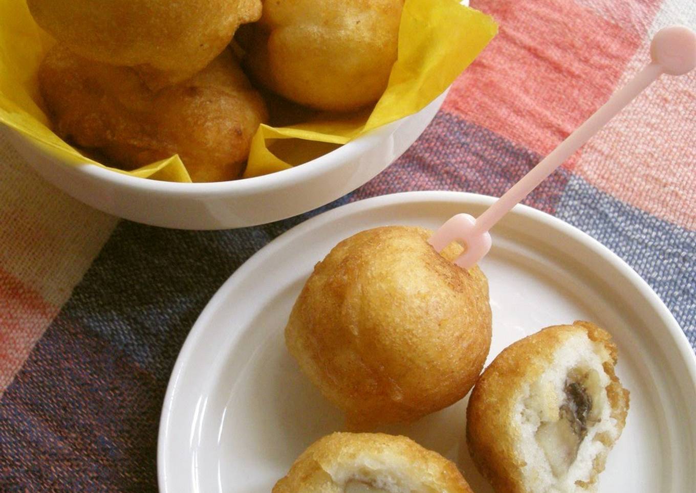Crispy and soft donuts with banana flour and potatoes