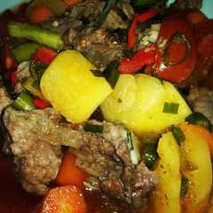 A picture of Asem asem Iga / Daging.