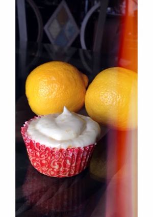 A picture of Lemon Blossom Cupcake.