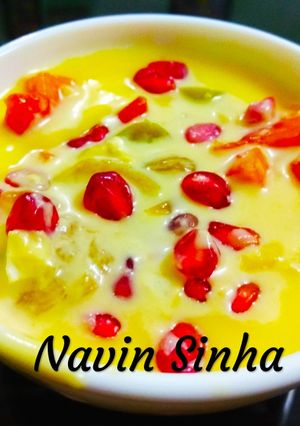 A picture of Fruit Custard.
