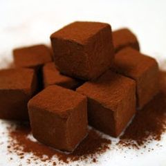 A picture of Heavy Cream-free Chocolate Truffles.