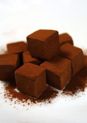 A picture of Heavy Cream-free Chocolate Truffles.