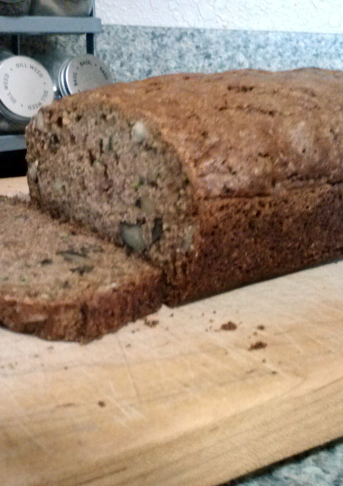 A picture of zucchini bread.