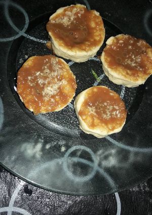 Una foto de Tartitas de coco con dulce de leche