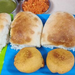 A picture of Vada Pav.