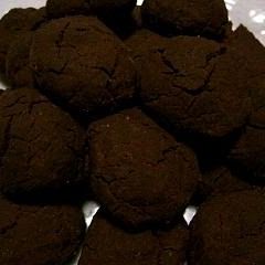 A picture of Rock Cookies (a bit like Oreos).