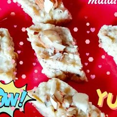 A picture of Malai barfi.