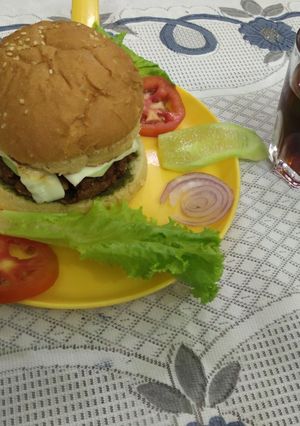 A picture of Cheese Burger 🍔🍔.
