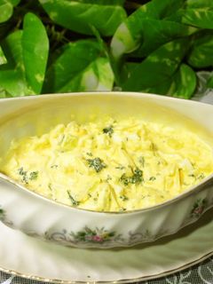 A picture of Easy Tartar Sauce.