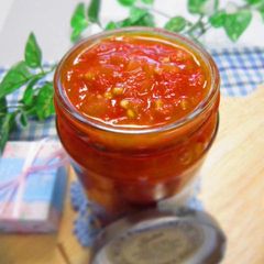 A picture of Homemade Tomato Sauce.