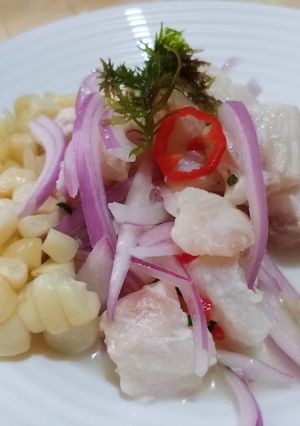 Una foto de Ceviche de Lenguado 🇵🇪