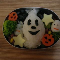 A picture of Character Bento Halloween Mickey Mouse Rice Ball.