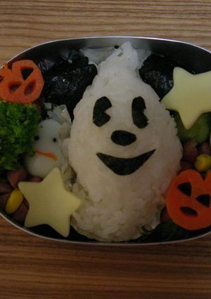 A picture of Character Bento Halloween Mickey Mouse Rice Ball.
